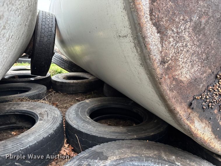 image for item EO4137 Fuel tank