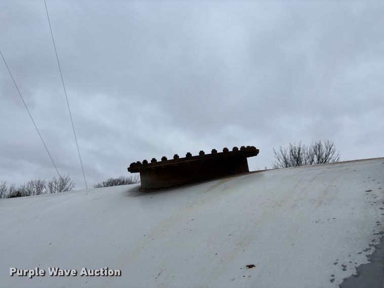 image for item EO4137 Fuel tank