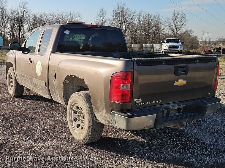 image for item EO7166 2007 Chevrolet Silverado 1500 Ext. Cab pickup truck