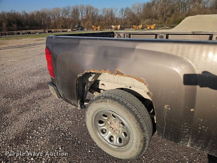 image for item EO7166 2007 Chevrolet Silverado 1500 Ext. Cab pickup truck