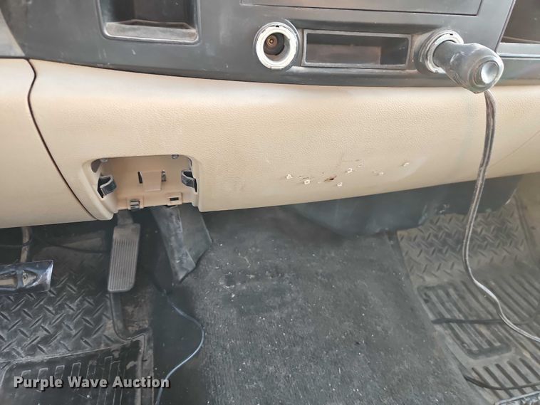 image for item EO7166 2007 Chevrolet Silverado 1500 Ext. Cab pickup truck