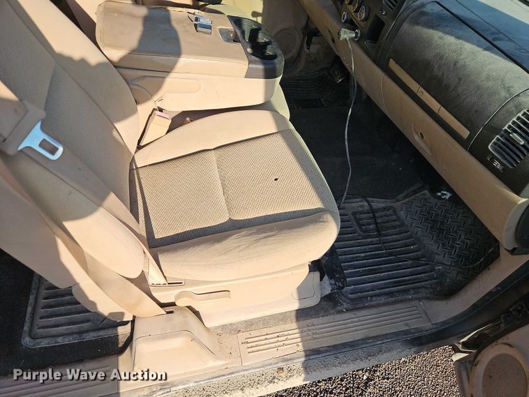 image for item EO7166 2007 Chevrolet Silverado 1500 Ext. Cab pickup truck