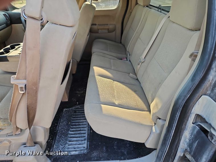 image for item EO7166 2007 Chevrolet Silverado 1500 Ext. Cab pickup truck