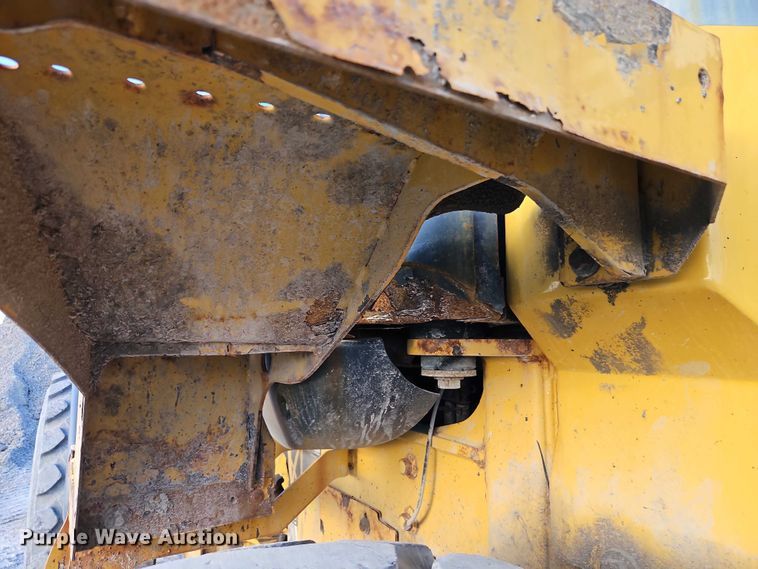 image for item EO7167 2015 John Deere 544K high lift wheel loader