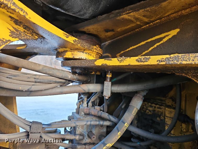 image for item EO7167 2015 John Deere 544K high lift wheel loader