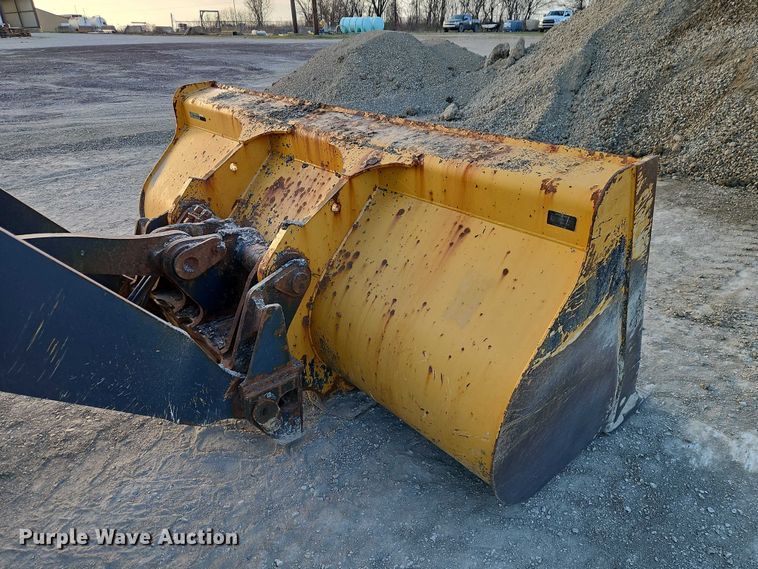 image for item EO7167 2015 John Deere 544K high lift wheel loader