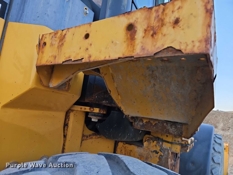 image for item EO7167 2015 John Deere 544K high lift wheel loader