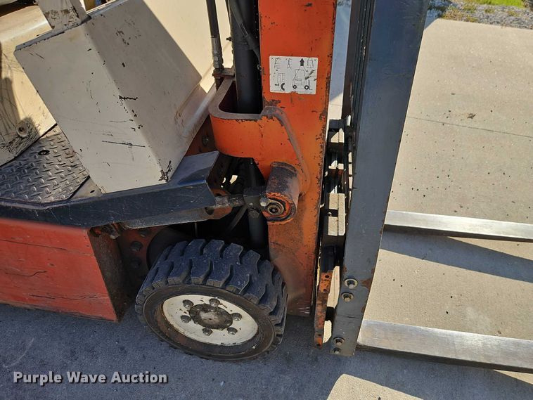 image for item EO7181 Nissan KCPH01A15PV forklift