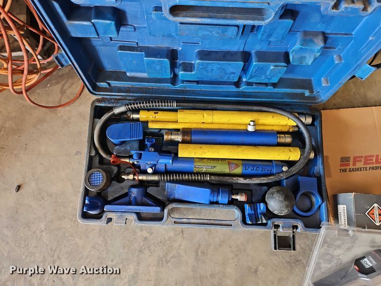 image for item EO7184 Tools