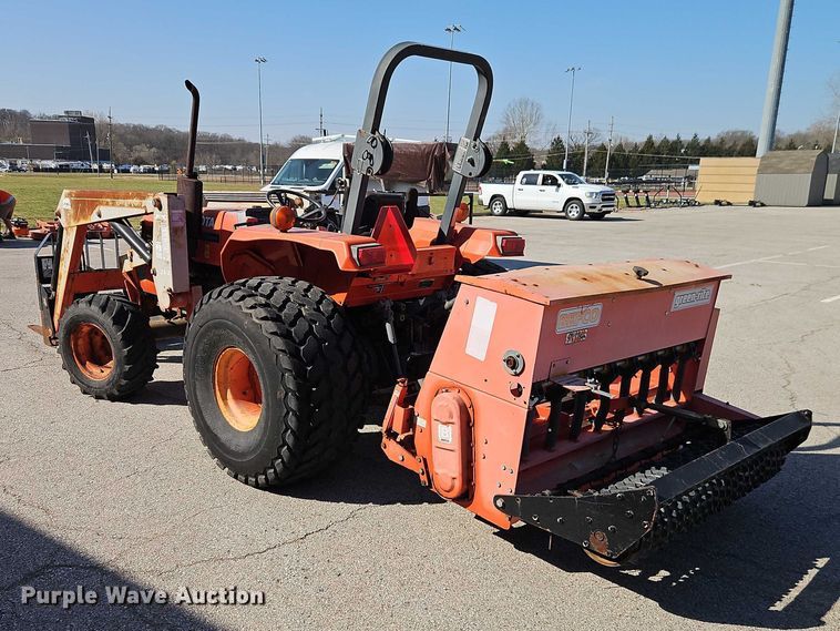 image for item EO7185 Kubota M5700 MFWD tractor