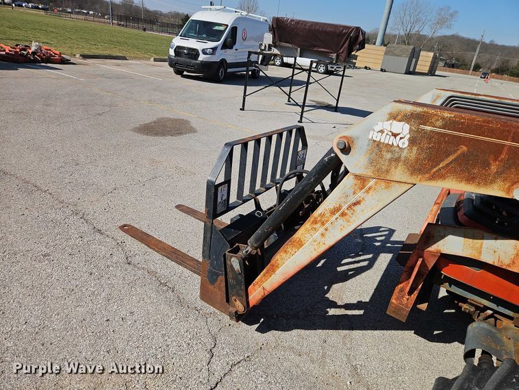 image for item EO7185 Kubota M5700 MFWD tractor