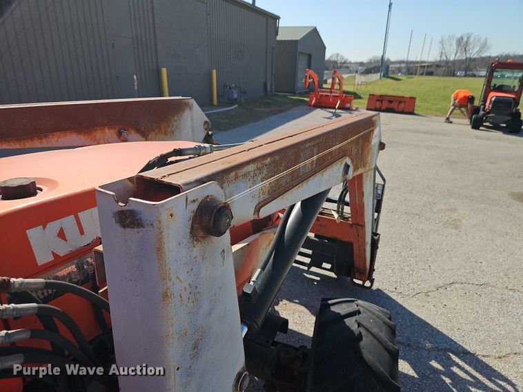 image for item EO7185 Kubota M5700 MFWD tractor