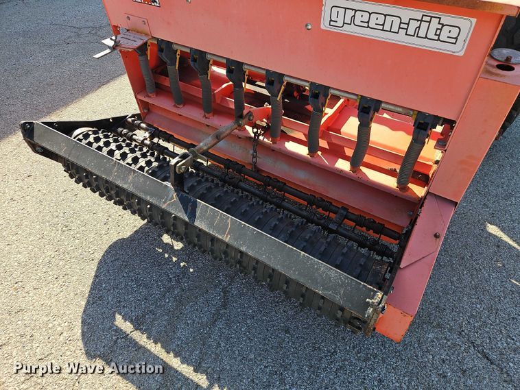 image for item EO7185 Kubota M5700 MFWD tractor