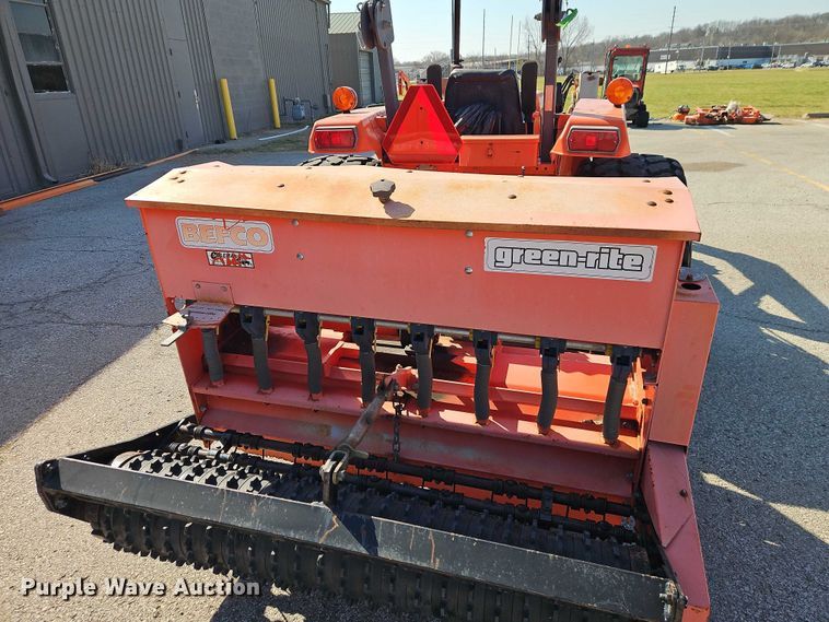 image for item EO7185 Kubota M5700 MFWD tractor