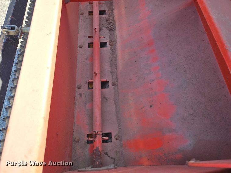 image for item EO7185 Kubota M5700 MFWD tractor