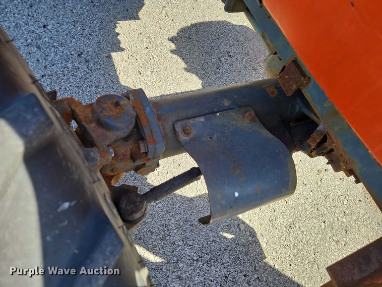 image for item EO7185 Kubota M5700 MFWD tractor