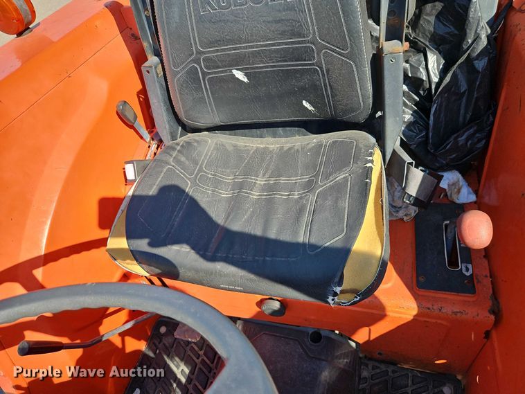 image for item EO7185 Kubota M5700 MFWD tractor