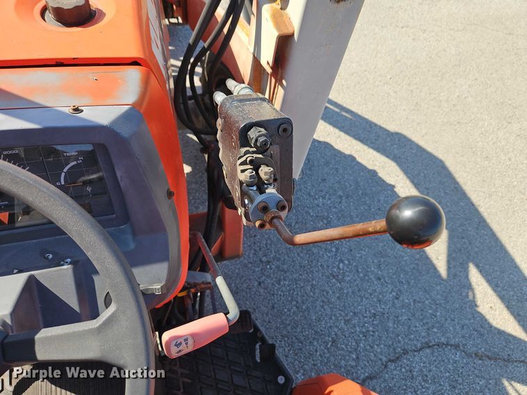 image for item EO7185 Kubota M5700 MFWD tractor