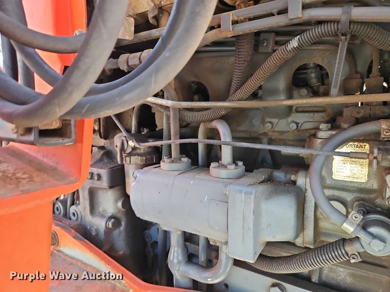 image for item EO7185 Kubota M5700 MFWD tractor