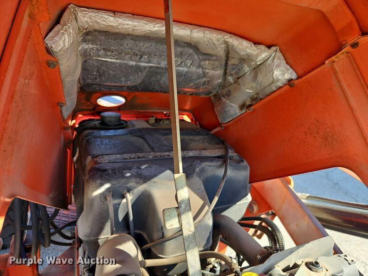 image for item EO7185 Kubota M5700 MFWD tractor