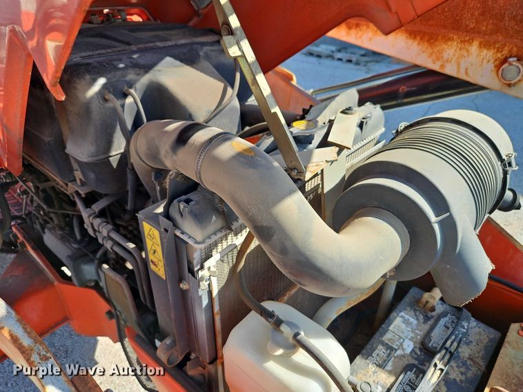 image for item EO7185 Kubota M5700 MFWD tractor