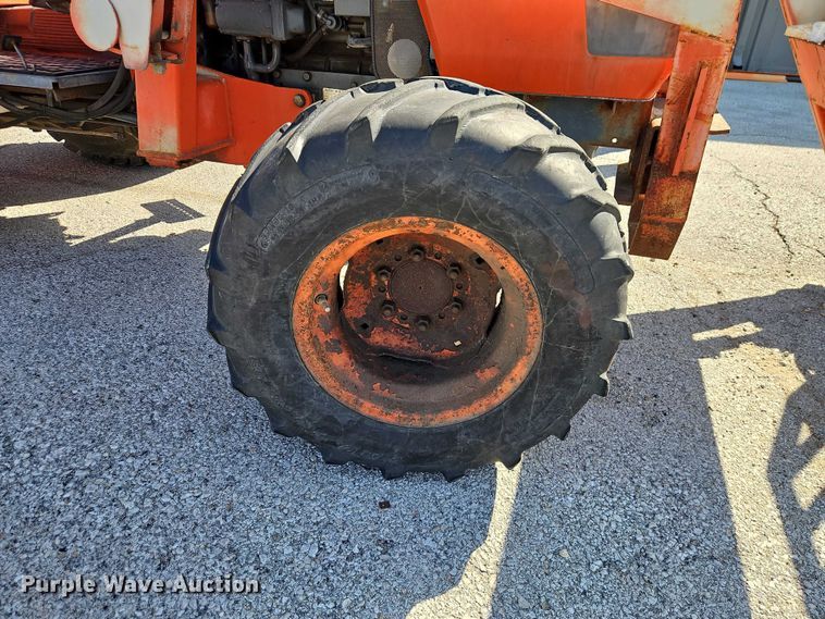 image for item EO7185 Kubota M5700 MFWD tractor