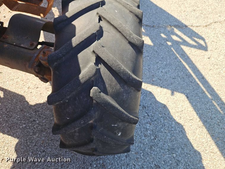 image for item EO7185 Kubota M5700 MFWD tractor