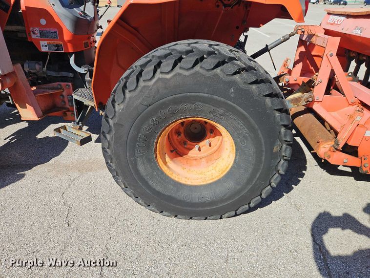 image for item EO7185 Kubota M5700 MFWD tractor