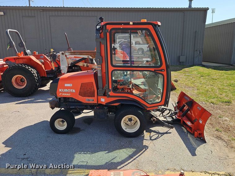 image for item EO7186 Kubota F3990 lawn mower
