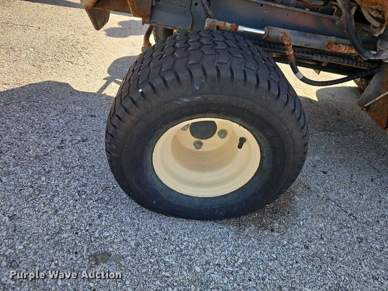 image for item EO7186 Kubota F3990 lawn mower