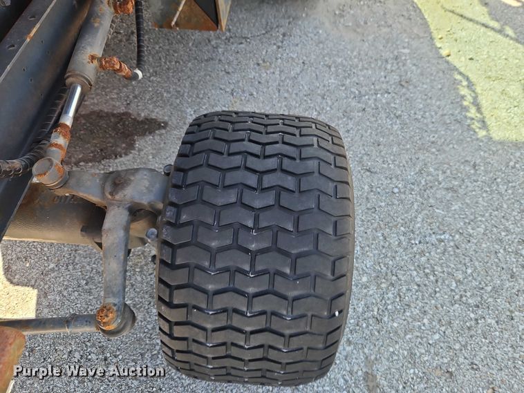 image for item EO7186 Kubota F3990 lawn mower