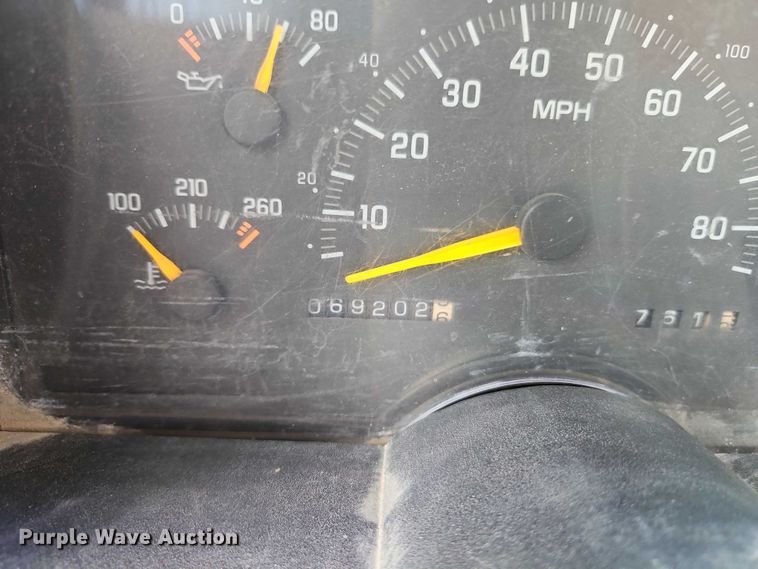 image for item EO7204 1993 Chevrolet C3500 flatbed pickup truck