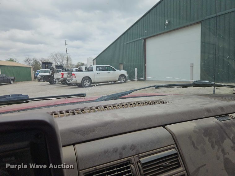 image for item EO7204 1993 Chevrolet C3500 flatbed pickup truck