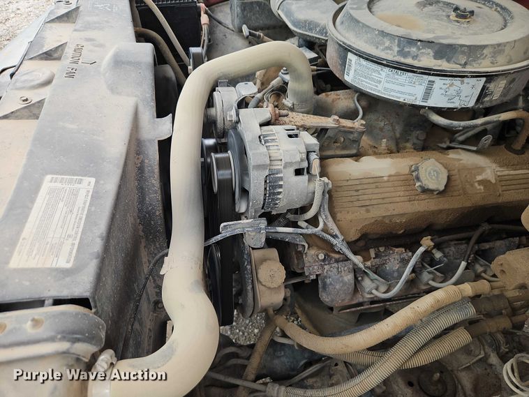 image for item EO7204 1993 Chevrolet C3500 flatbed pickup truck