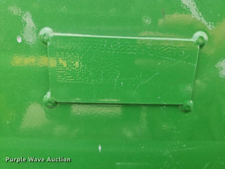 image for item EO7205 John Deere 6125R MFWD tractor