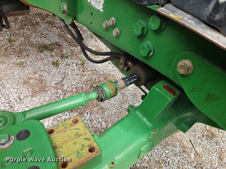 image for item EO7205 John Deere 6125R MFWD tractor