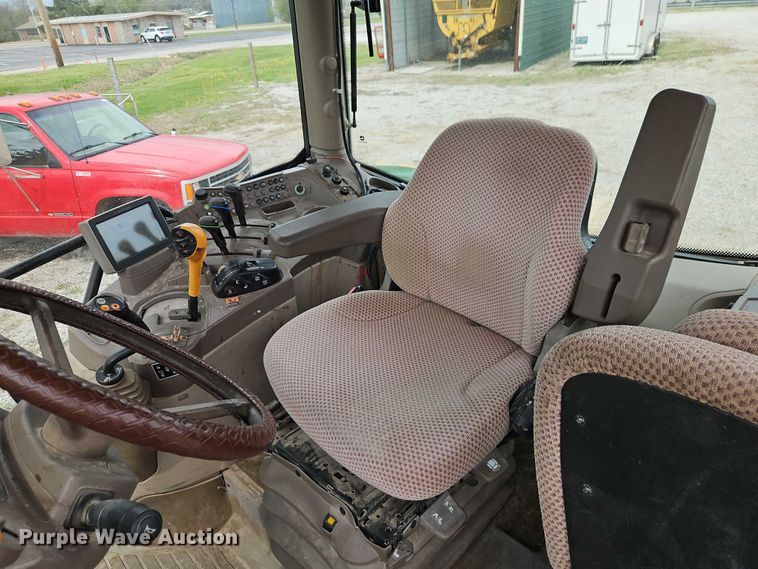 image for item EO7205 John Deere 6125R MFWD tractor