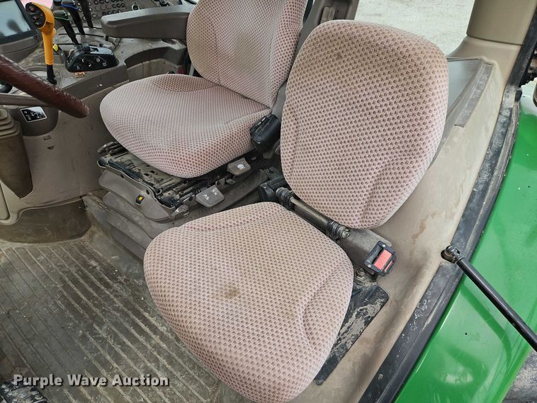 image for item EO7205 John Deere 6125R MFWD tractor