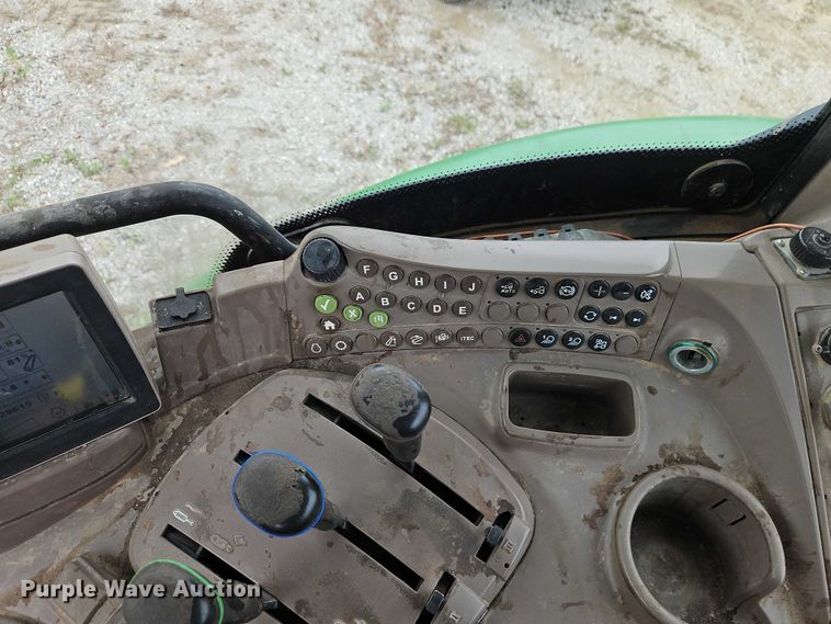 image for item EO7205 John Deere 6125R MFWD tractor