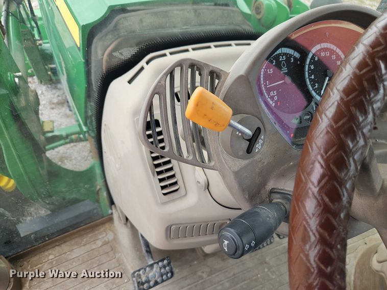 image for item EO7205 John Deere 6125R MFWD tractor