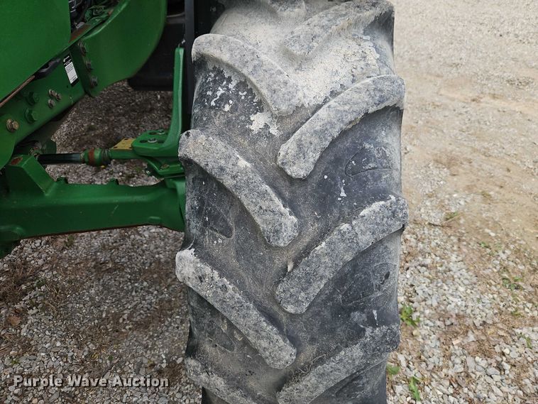 image for item EO7205 John Deere 6125R MFWD tractor