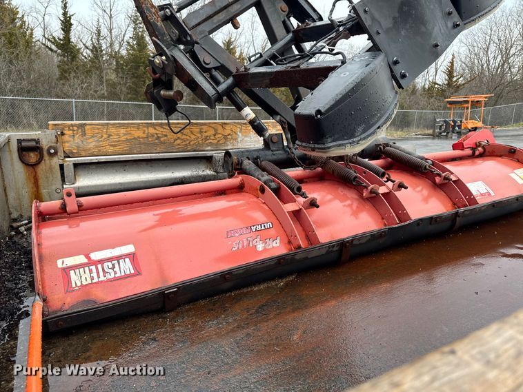 image for item EQ5001 2014 Ford F450 Super Duty dump flatbed truck