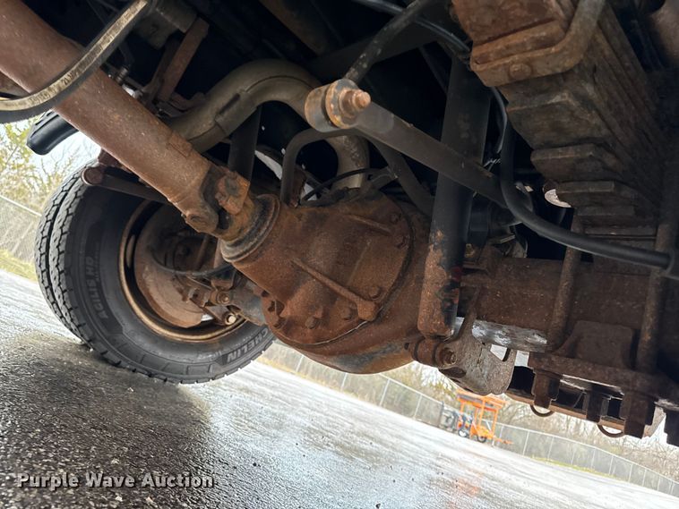 image for item EQ5001 2014 Ford F450 Super Duty dump flatbed truck