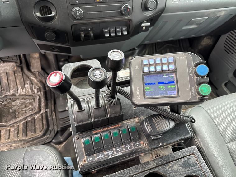 image for item EQ5001 2014 Ford F450 Super Duty dump flatbed truck