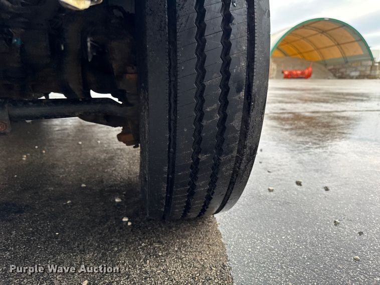 image for item EQ5001 2014 Ford F450 Super Duty dump flatbed truck