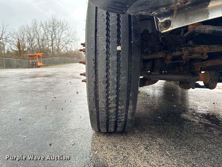 image for item EQ5001 2014 Ford F450 Super Duty dump flatbed truck