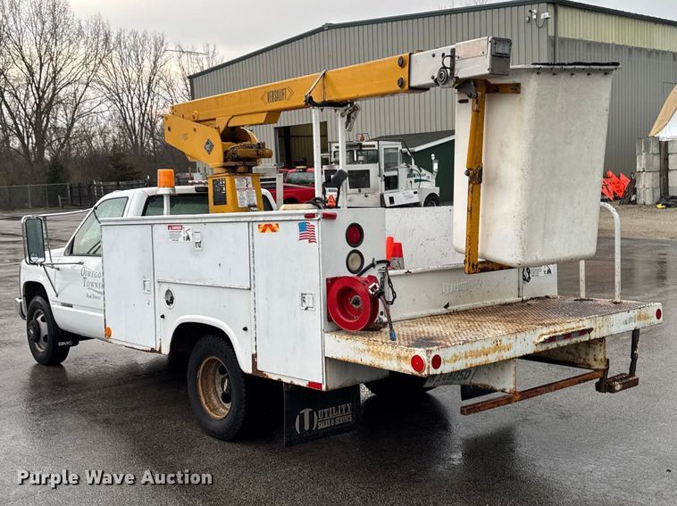 image for item EQ5004 1997 Chevrolet C3500 bucket truck