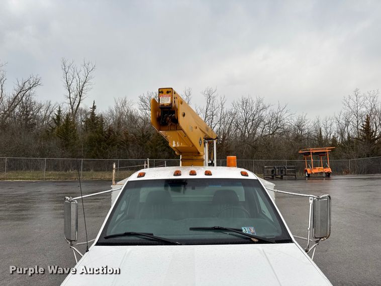 image for item EQ5004 1997 Chevrolet C3500 bucket truck