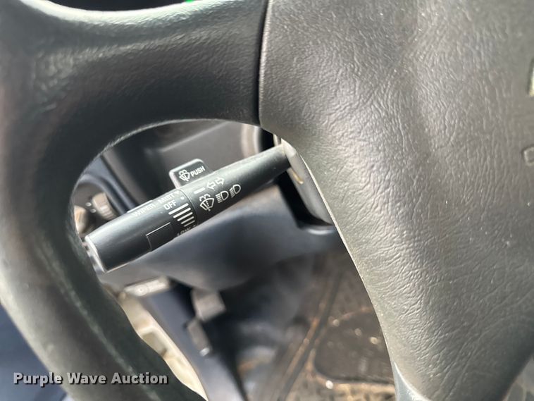 image for item EQ5004 1997 Chevrolet C3500 bucket truck