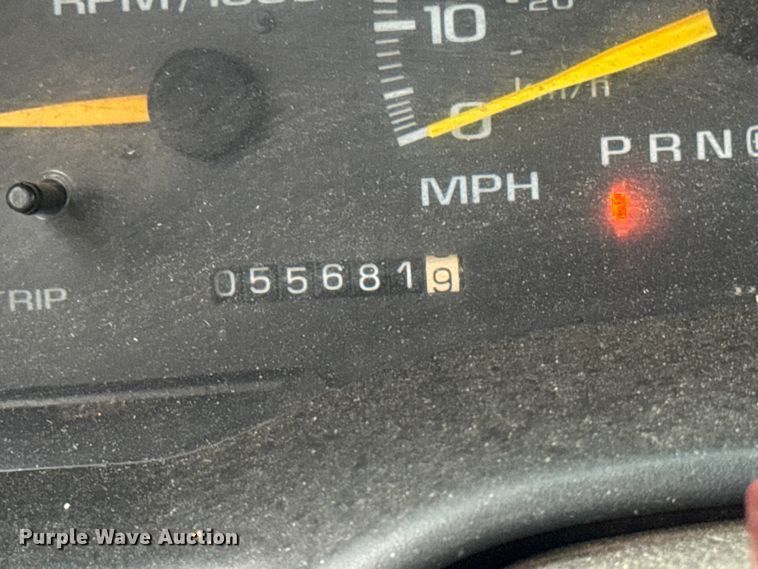 image for item EQ5004 1997 Chevrolet C3500 bucket truck